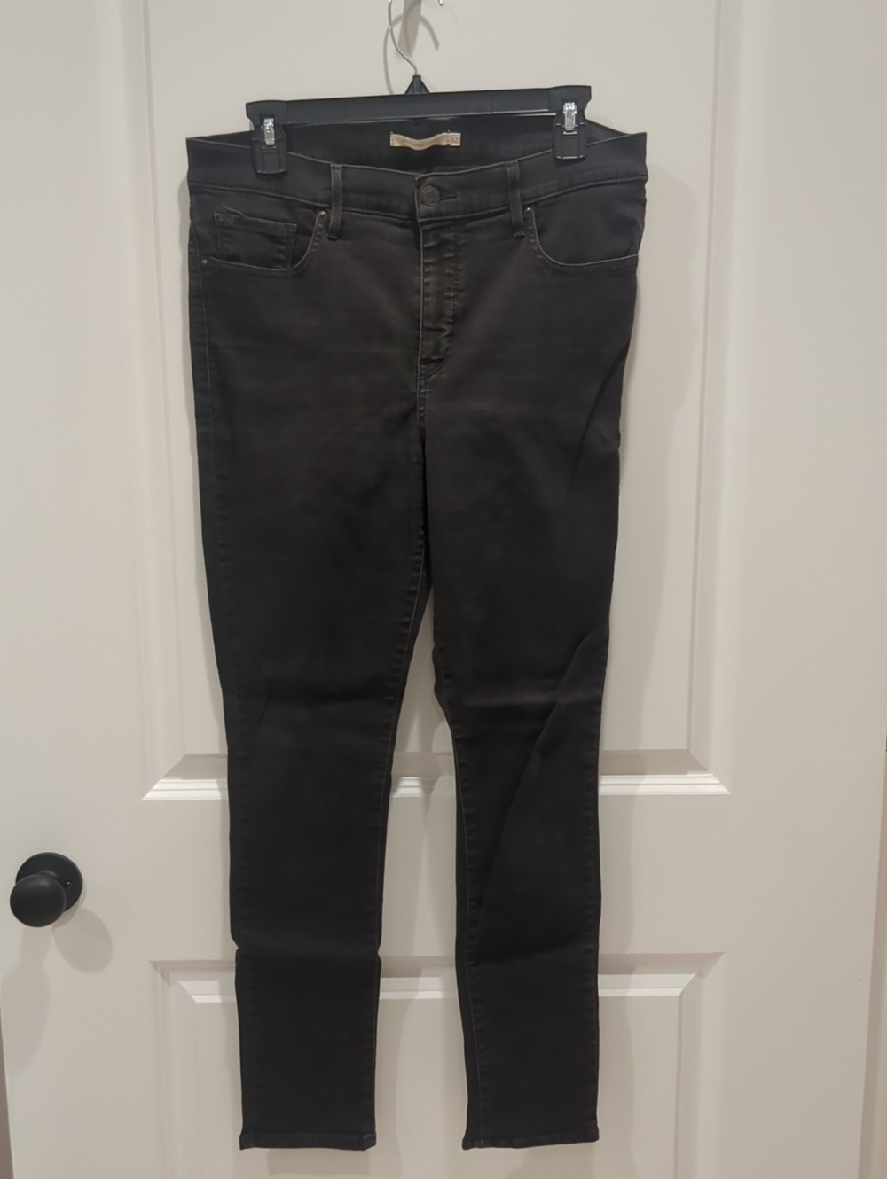 Levi's Black Skinny Jeans - High-Rise Fit